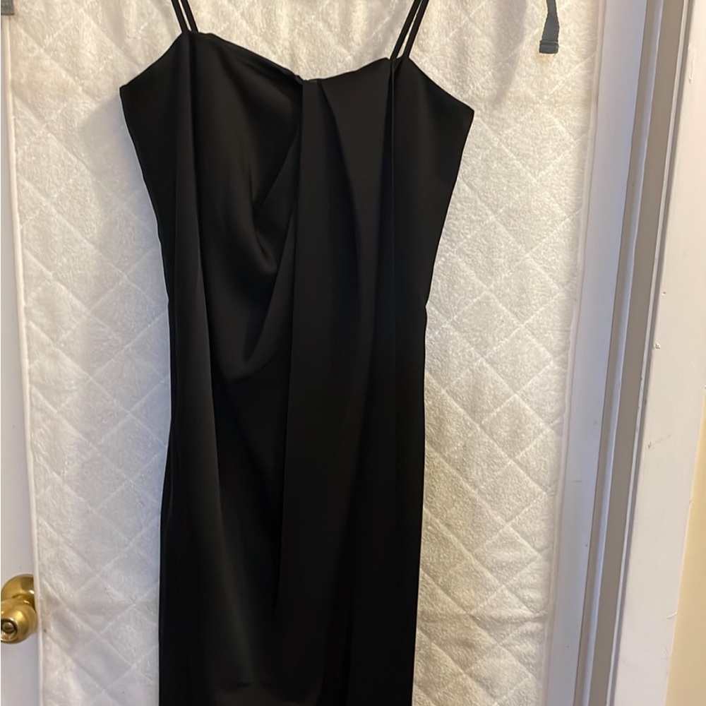 Black Strap/Strapless Elegant Gown Dress